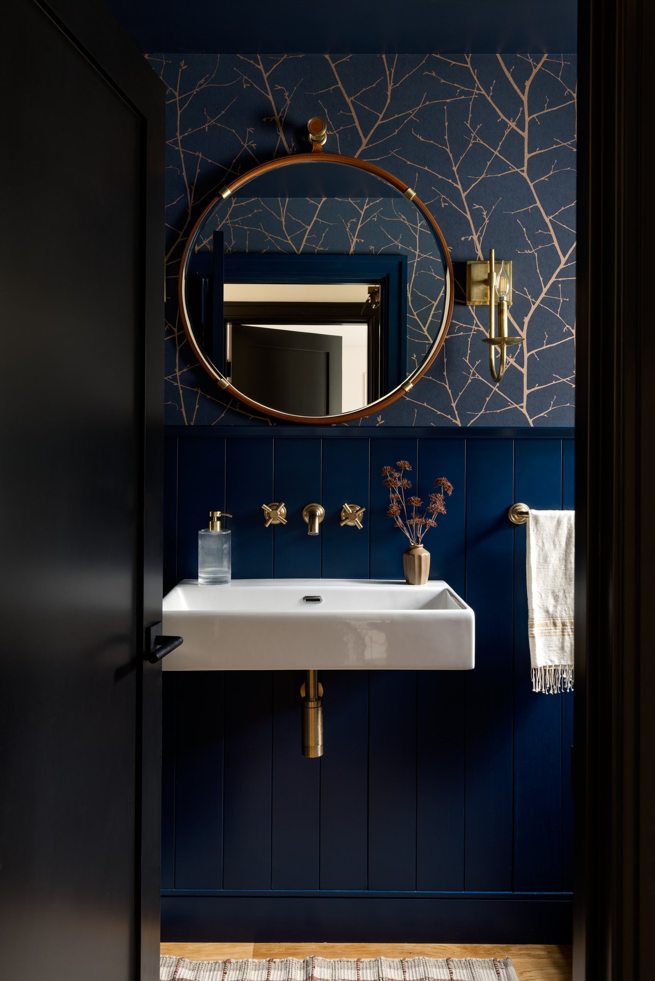 IHR.Hawthorne.Hills.Seattle.Powder.Bathroom.Remodel.Web