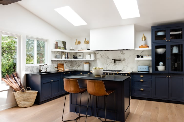 IHR.Seattle.kitchen.remodel.navy.blue.cabinets.WEB.8.2020