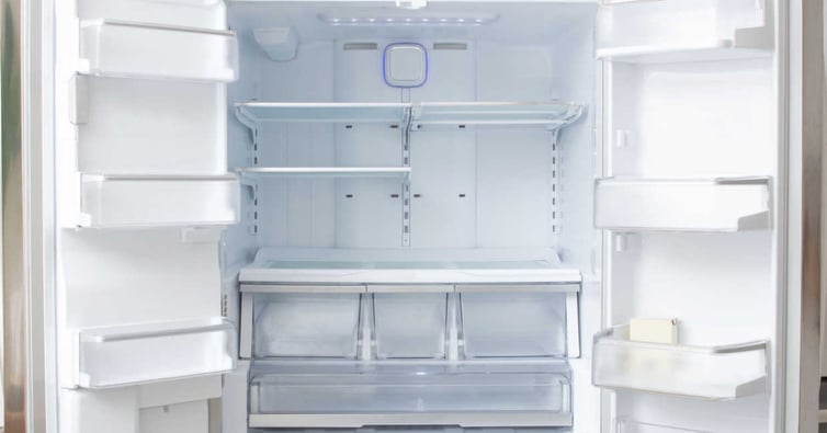 Shutterstock.easy.clean.refrigerator