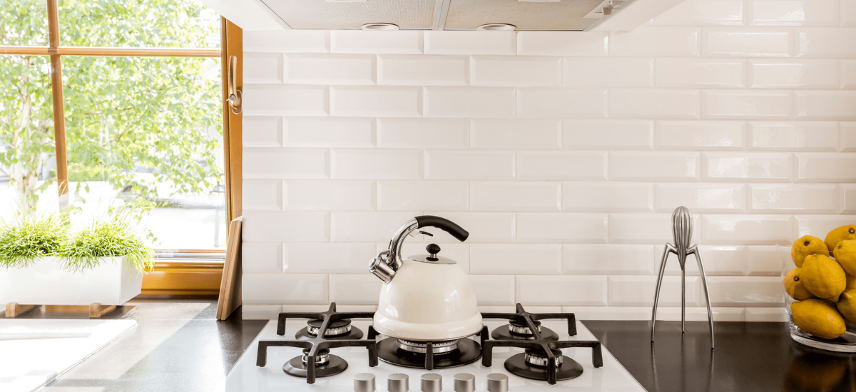 Solid  Vs Tile Kitchen Backsplash In Your Seattle Home
