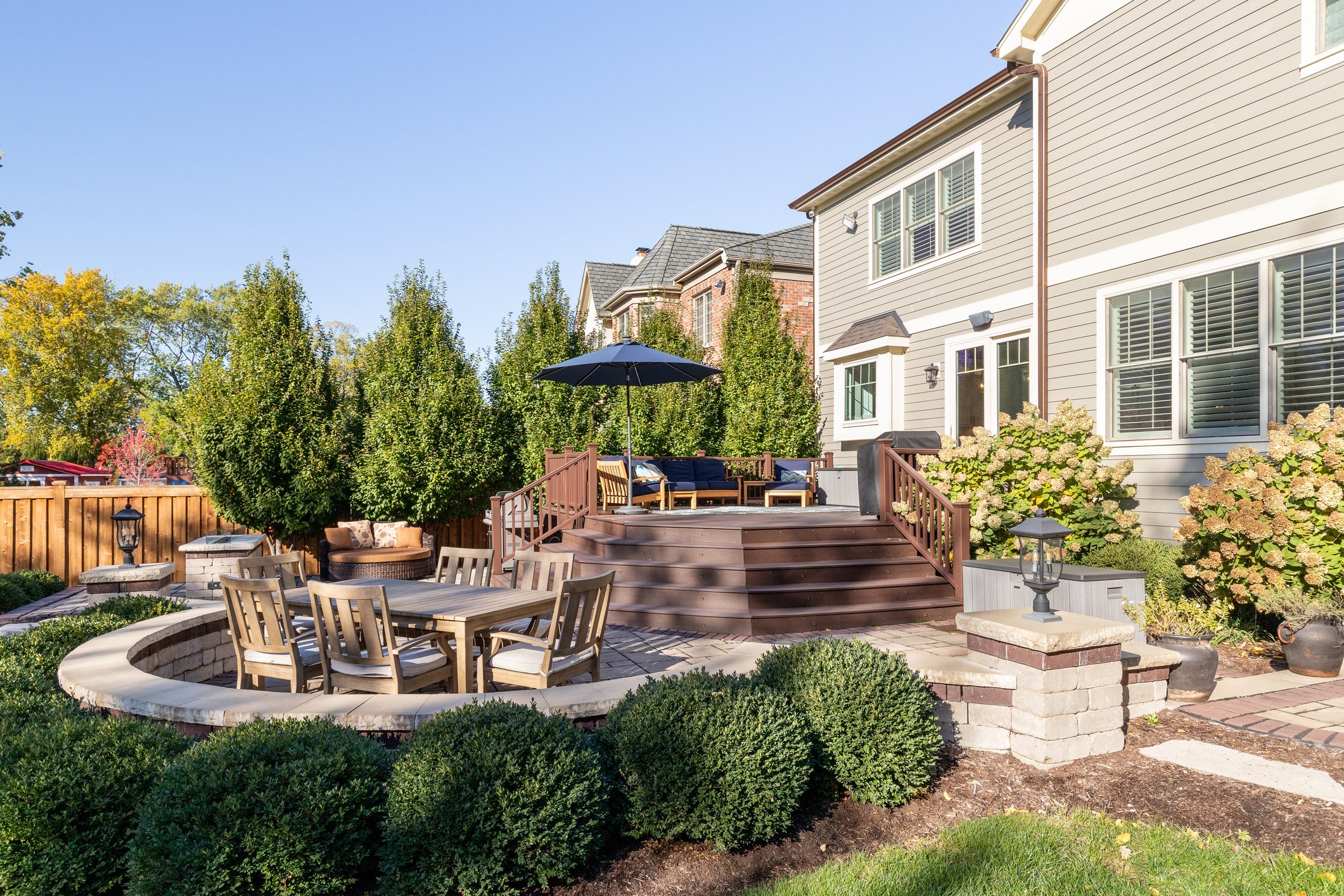 Design Corner: Summer Hosting Favorites from Our Interior Designer